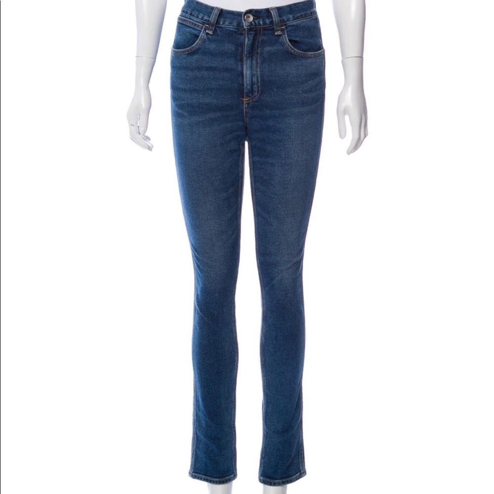 Mid-rise skinny jeans